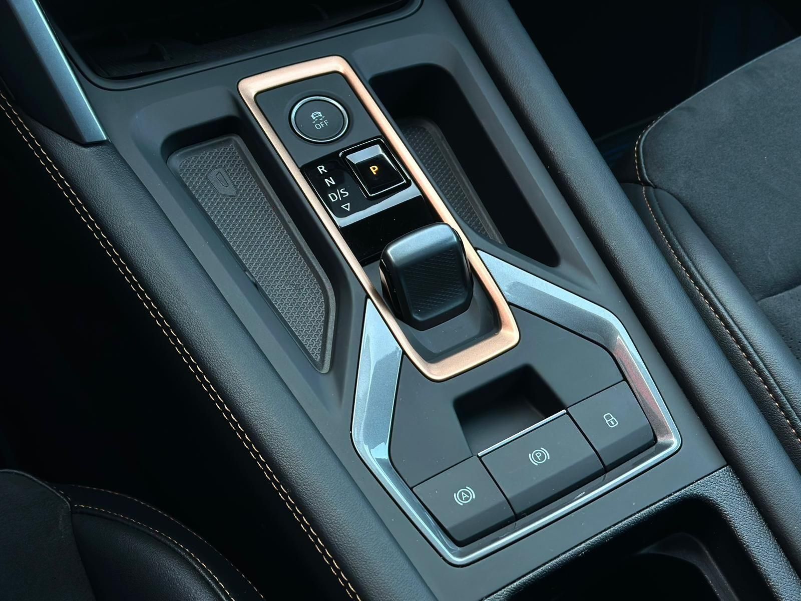 CUPRA Leon 2.0TDI* LED#SHZ#LH#ACC#PANO#SPUR#CAM#KEYLES - Image 14