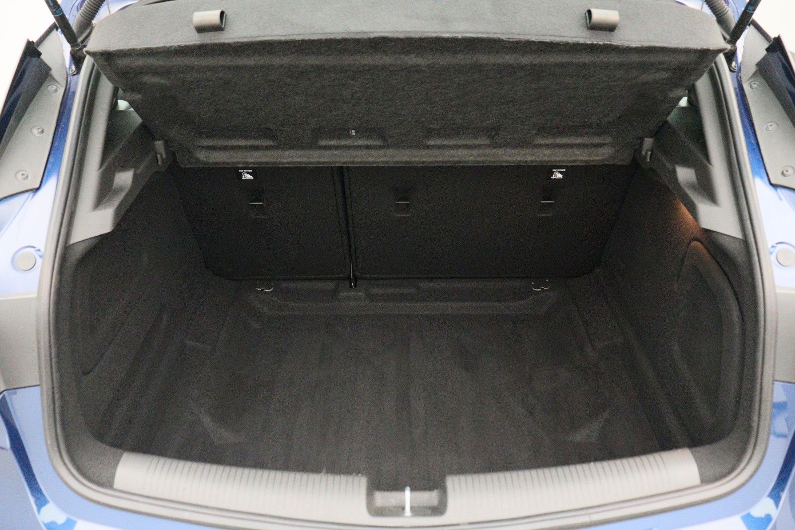 Fahrzeugabbildung Opel Astra K 1.5 Lim. Elegance LED KAMERA LDA NAVI
