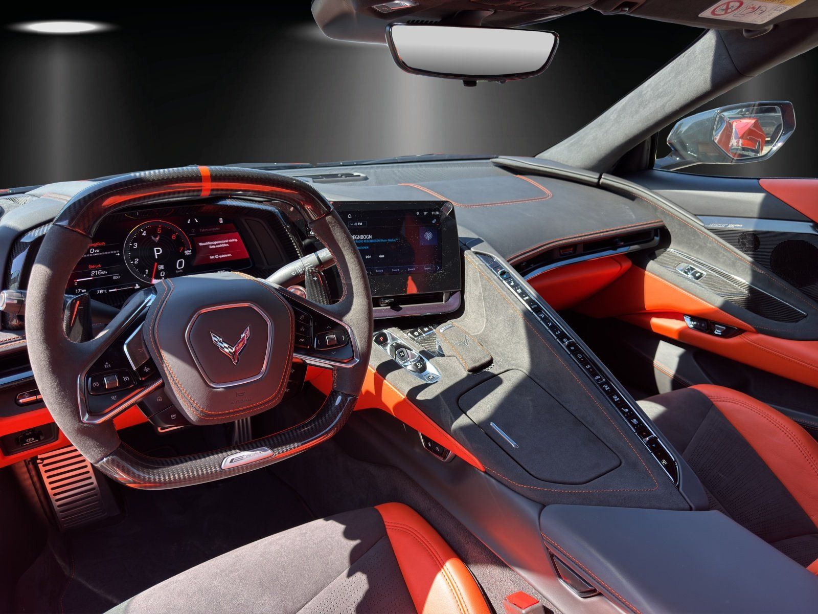 Fahrzeugabbildung Corvette C8 E-Ray 6.2 V8 3LT CARBON INTERIOR/STEALTH/LIFT