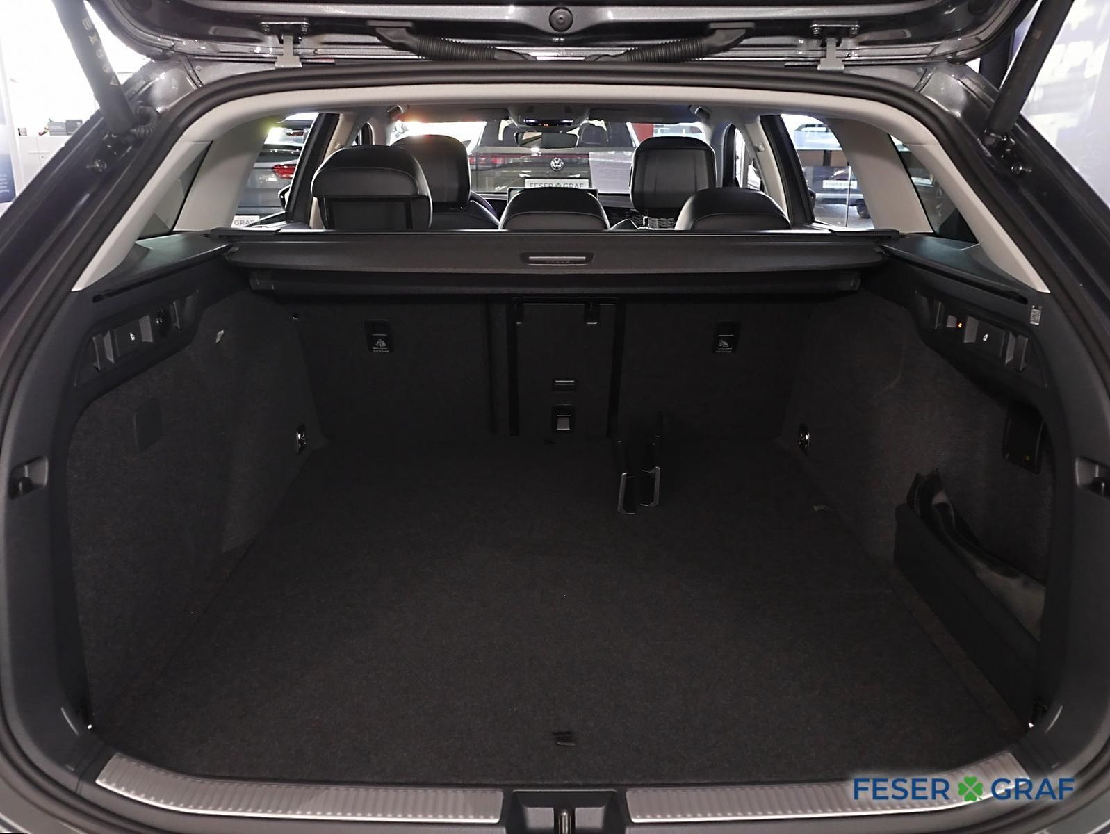 Volkswagen Passat - Bild 12