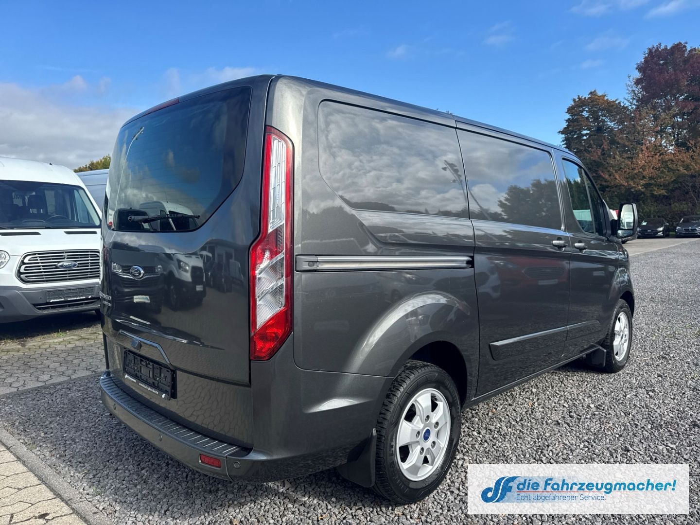 Fahrzeugabbildung Ford Transit Custom Kasten 310 L1 Limited