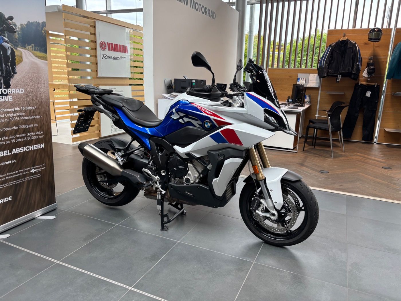 Fahrzeugabbildung BMW S 1000 XR Style Sport Touring u. Dynamikpaket