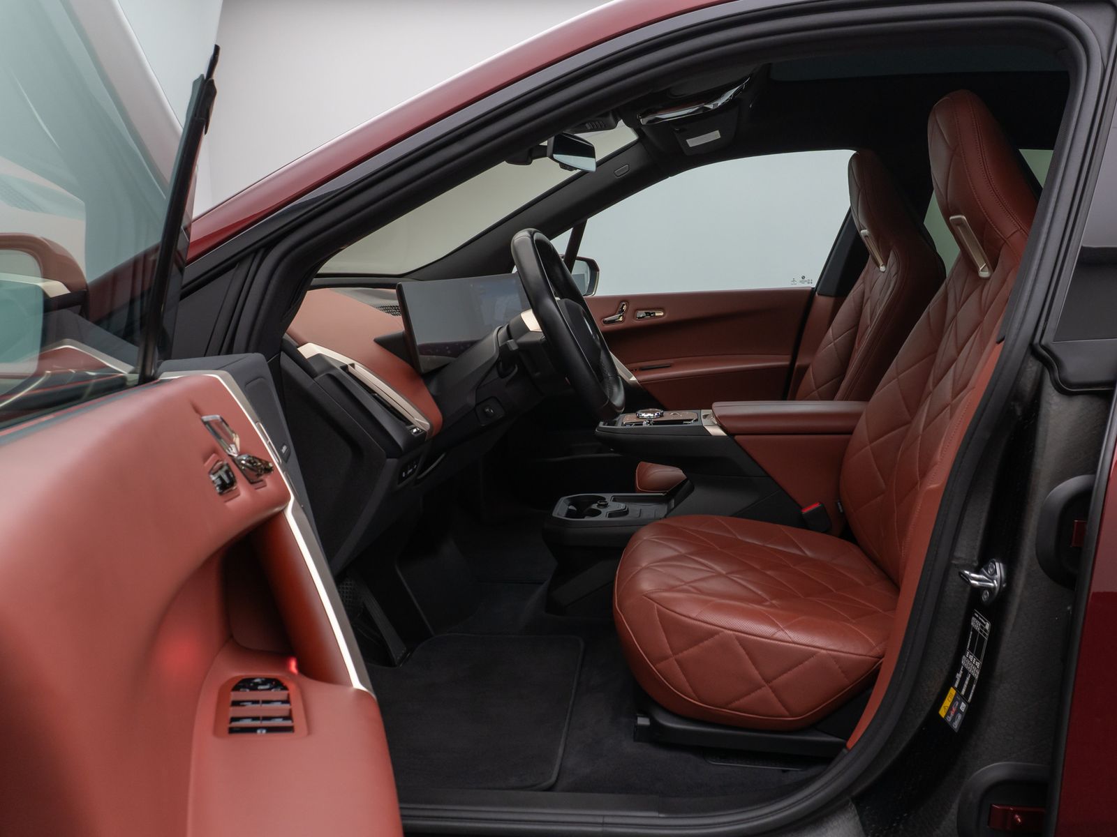 Fahrzeugabbildung BMW iX xD50  Sport Pano Sky-Lounge 360°Laser SoftCl