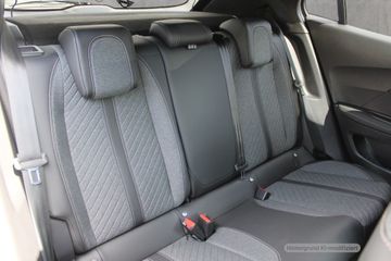 Peugeot 2008 - 9