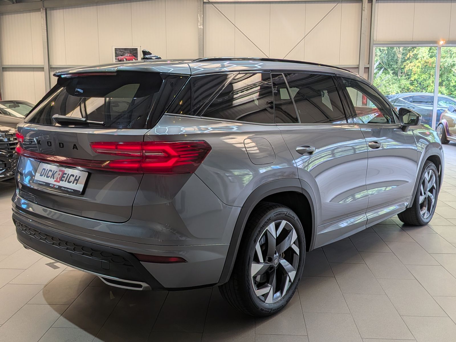 Fahrzeugabbildung SKODA Kodiaq 2.0TDI SPORTLINE*MEMOR*CAM*LED*ACC*7-SITZ