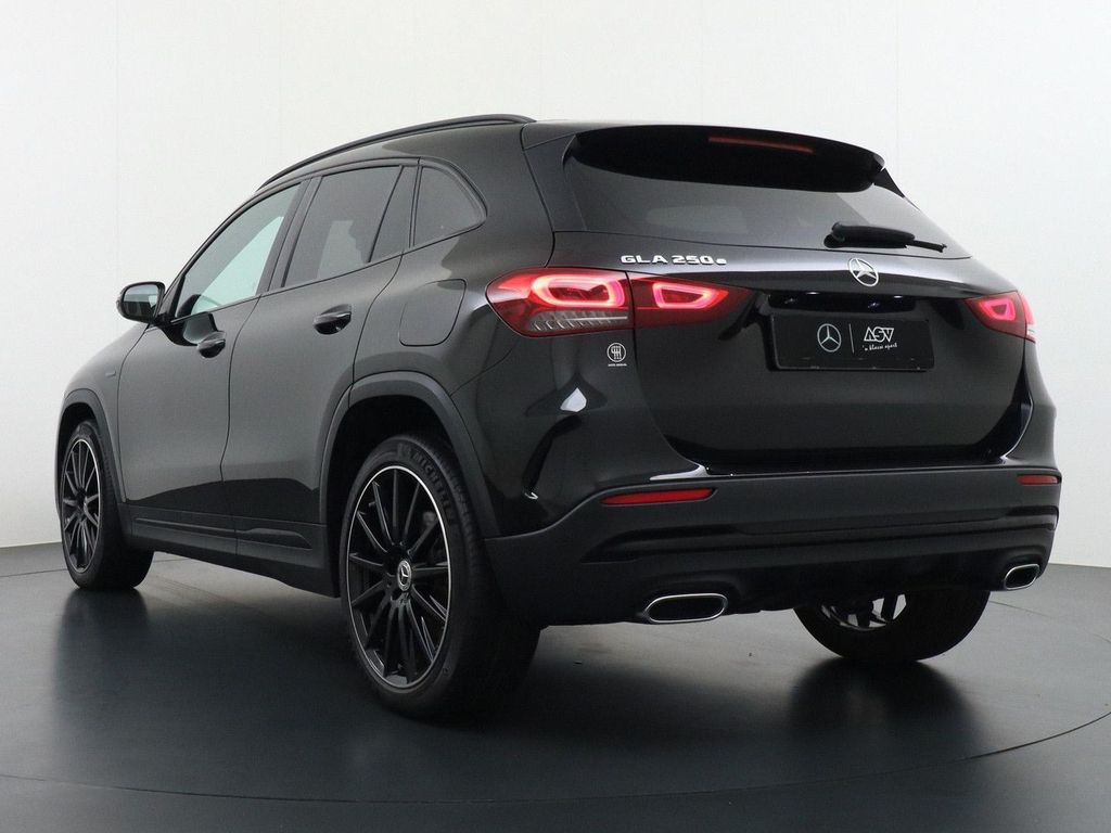 Mercedes-Benz GLA 250 GLA 250e AMG-Line | Sfeerverlichting |