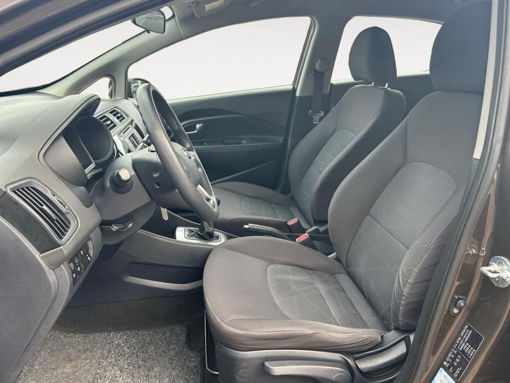 Fahrzeugabbildung Kia Rio 1.2 Attract