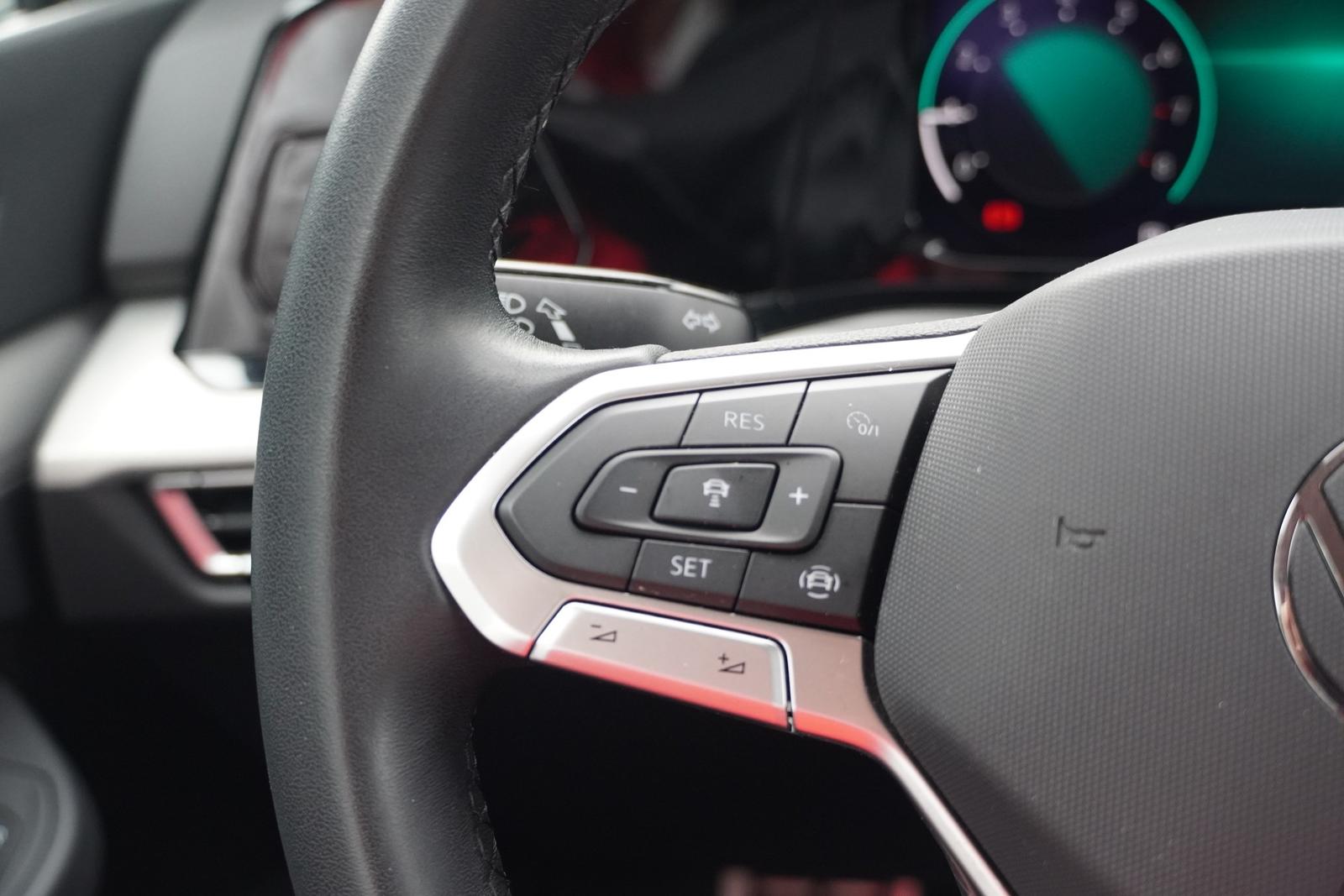 Volkswagen Golf VIII Variant 1.0 Move ACC Android Apple AHK, миниатюра 26