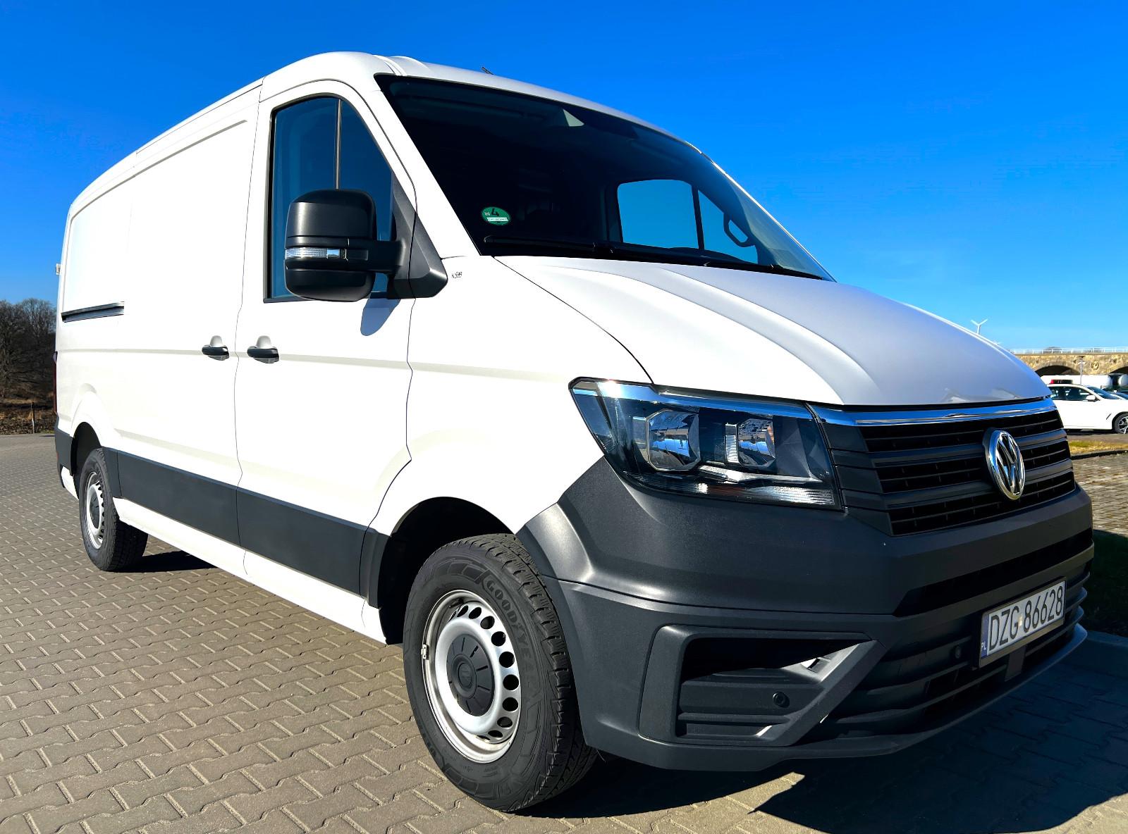 Volkswagen Crafter 2.0 TDI Kastenwagen mit Regale