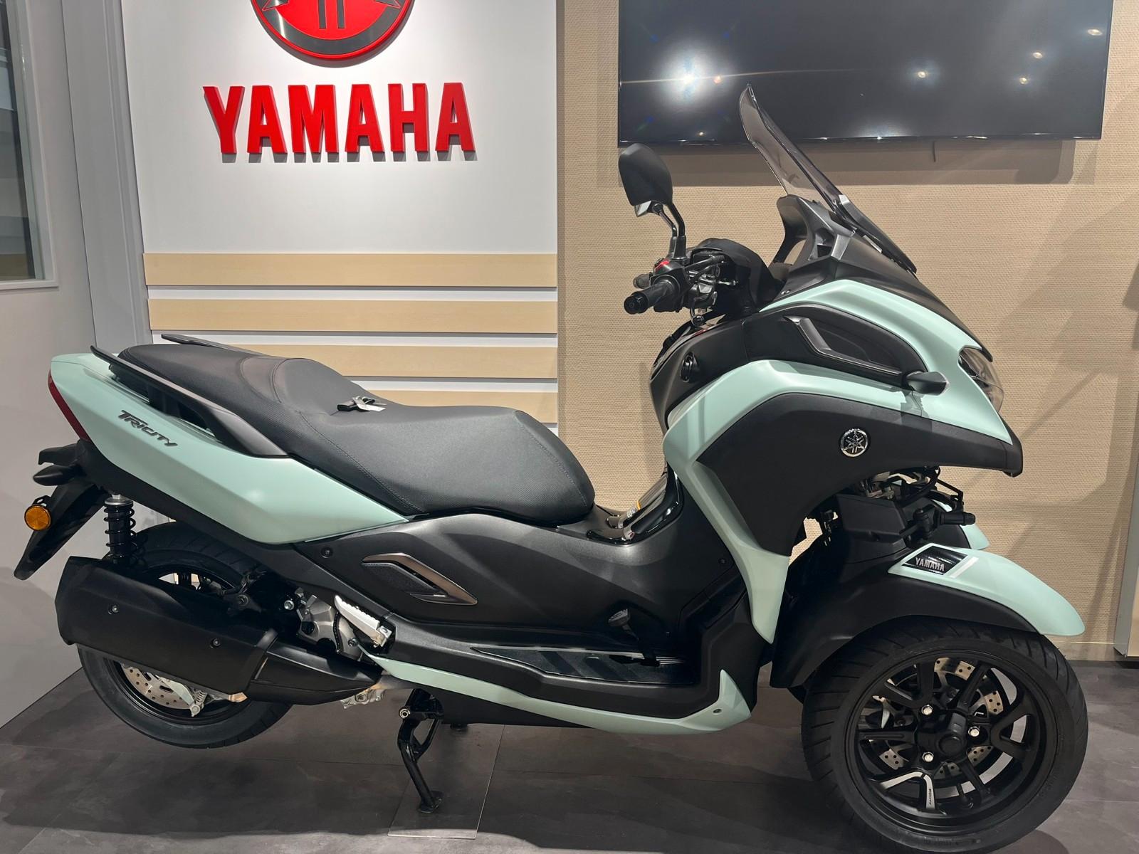 Yamaha Tricity 300 *Service + Reifen neu*