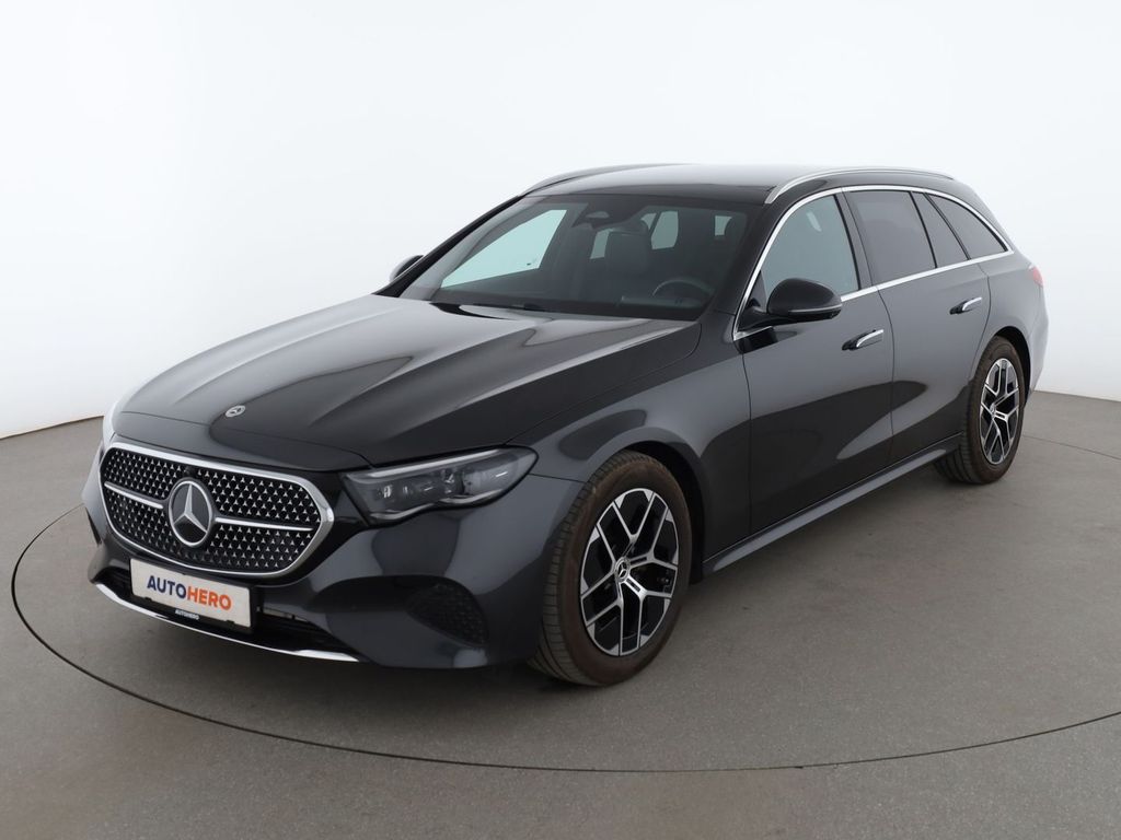 Image of Mercedes-Benz E 200