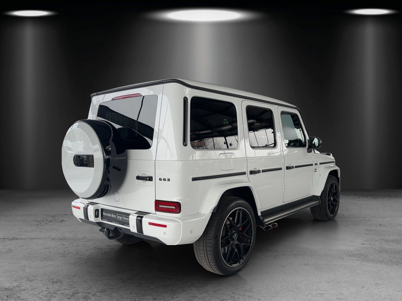 Fahrzeugabbildung Mercedes-Benz G63AMG Superior DISTR Massage Standh FondTV Vmax