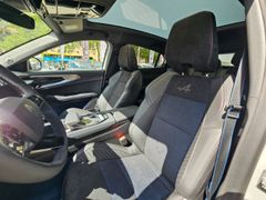 Fahrzeugabbildung Rafale 300 E-Tech Plug-in Hybrid 4x4 Atelier Alp