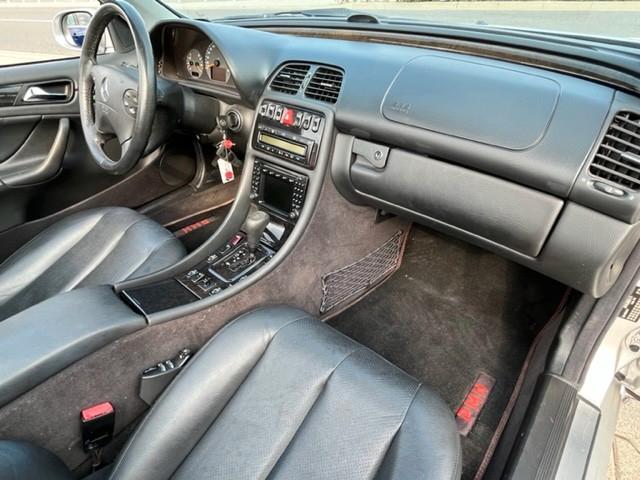 Mercedes-Benz CLK 320