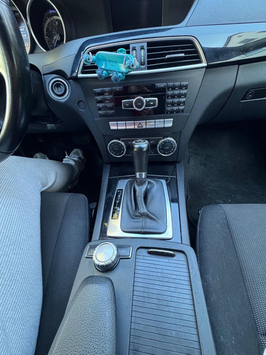 Mercedes-Benz C220 2012 — engine 170 HP (125kW)