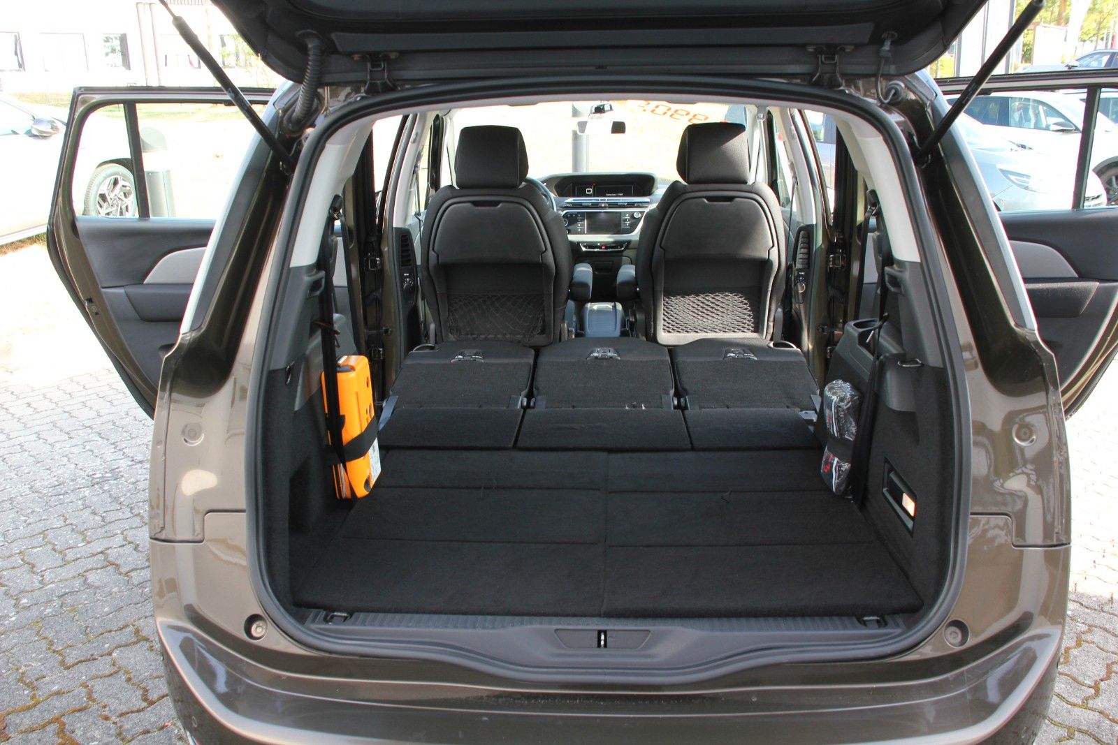 Fahrzeugabbildung Citroën Grand C4 Picasso/Spacetourer Intensive