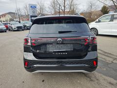 VW T-Cross R-Line 150PS DSG #AHK #kAMERA #NAVI VW T-Cross R-Line 150PS DSG #AHK #kAMERA #NAVI