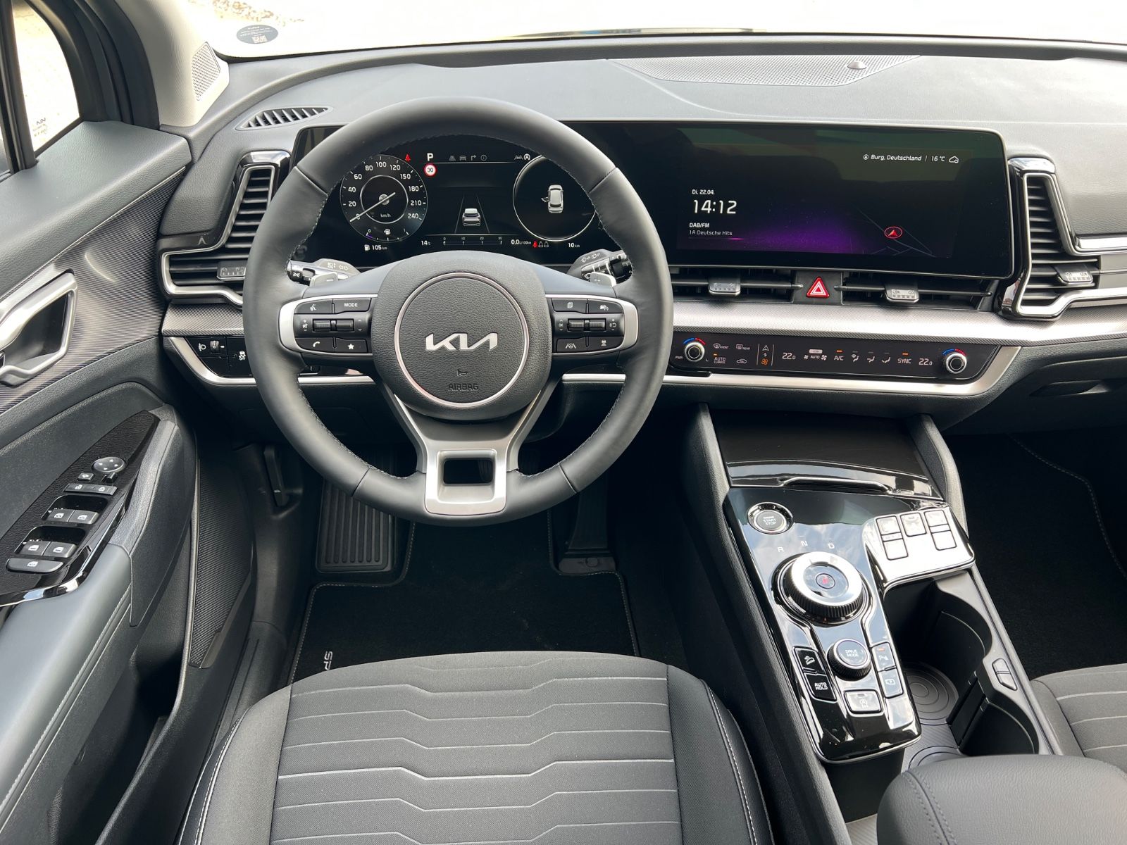 Fahrzeugabbildung Kia SPORTAGE 1.6T 48V 2WD DCT ULTIMATE EDITION