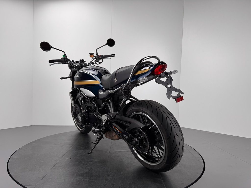 Fahrzeugabbildung Kawasaki Z900 RS *NEUWERTIG