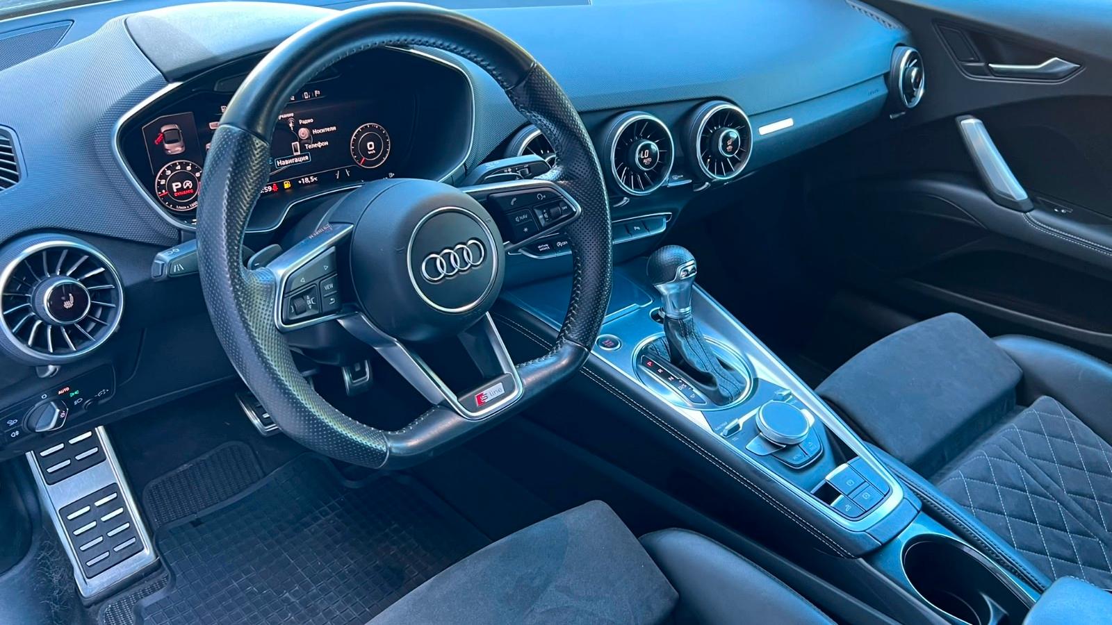 Audi TT Roadster 2.0 TFSI