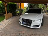 Audi S8 4.0 TFSI plus tiptronic quattro - - Audi S8: mit Anhängerkupplung