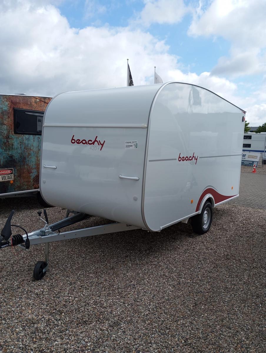 Hobby Beachy 420+ 