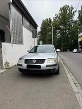 Volkswagen VW Passat BJ 2004 115.000KM 2.0 Benziner 8... - Volkswagen Passat: 20v