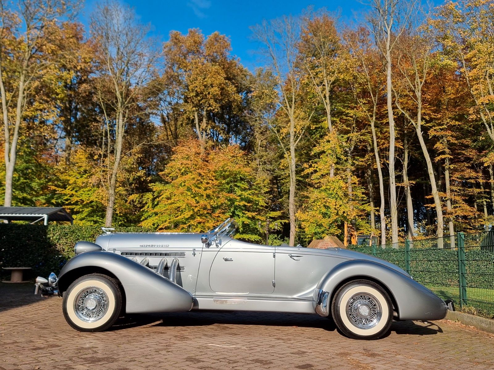 Fahrzeugabbildung Chevrolet Auburn Speedster/Unikat mit einmaligem Anhänger