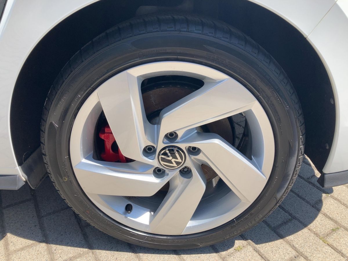 Volkswagen Golf - Bild 12