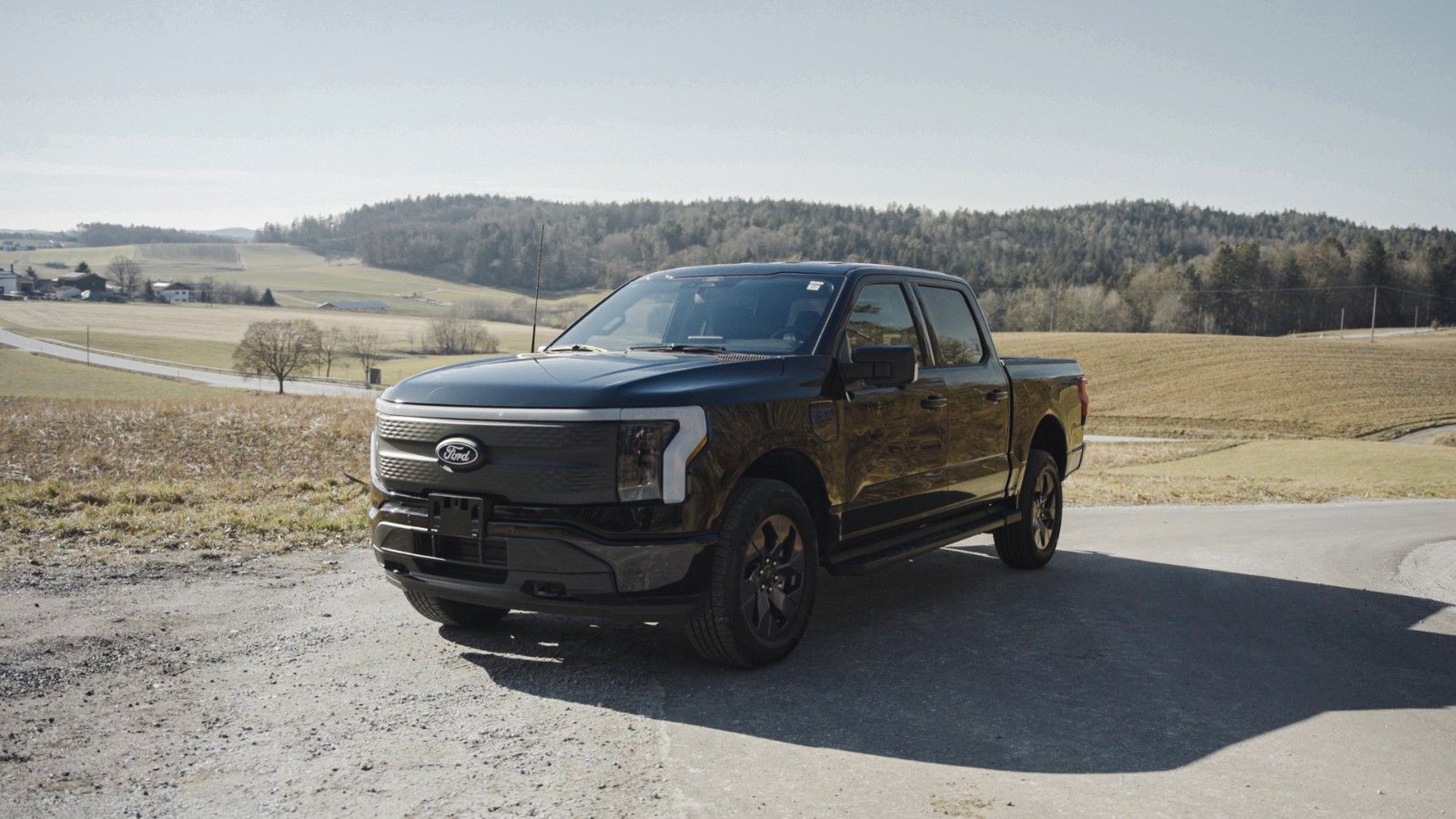 Ford F-150 LIGHTNING 2025 - 580 PS - 1050 Nm - 131 kW imagem 2