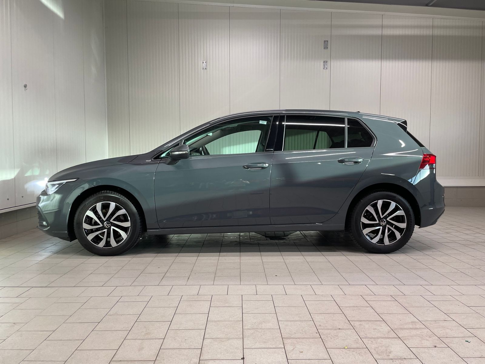 Golf VIII Active 1.5 TSI KLIMA NAVI PDC