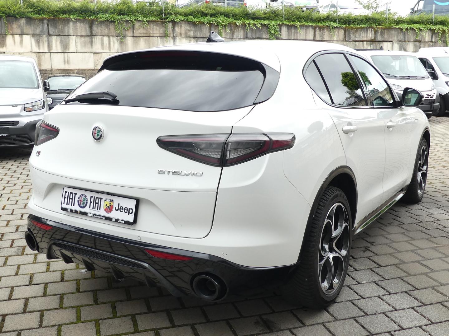 Alfa Romeo Stelvio VELOCE 2.2 DIESEL 16V 210 PS AT8 Q4 TECH