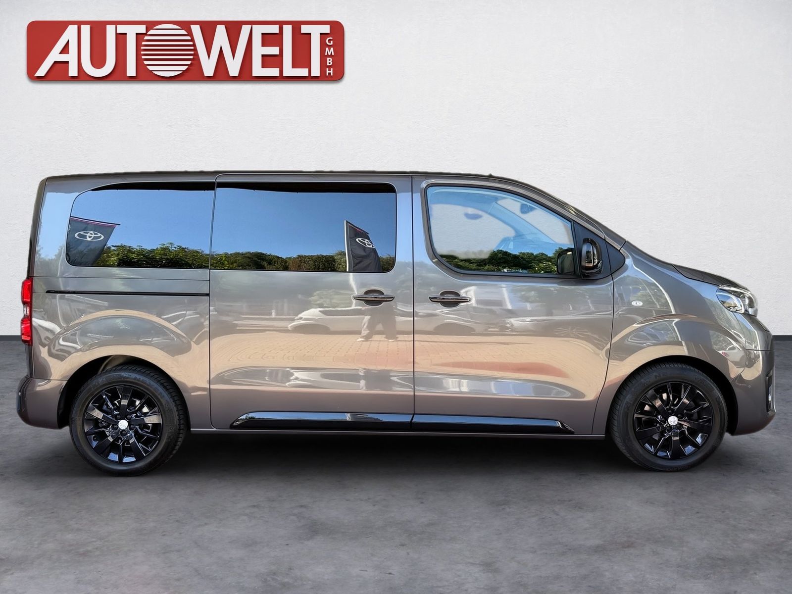 Fahrzeugabbildung Toyota Proace Verso 2.0 D-4D L1 Executive Pano,Kam.,AHK