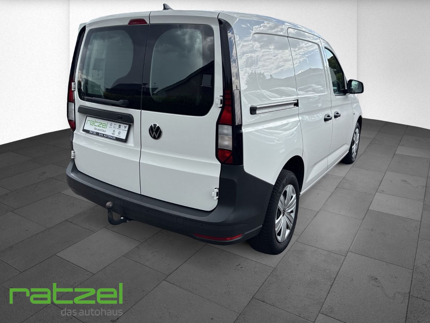 Fahrzeugabbildung Volkswagen Caddy Cargo KR 2.0 TDI AHK Kamera Klimaaut. DAB