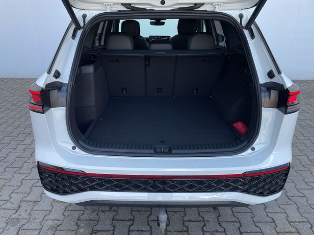 Tayron 1.5 TSI eHybrid DSG Black Style AHK/Pano 