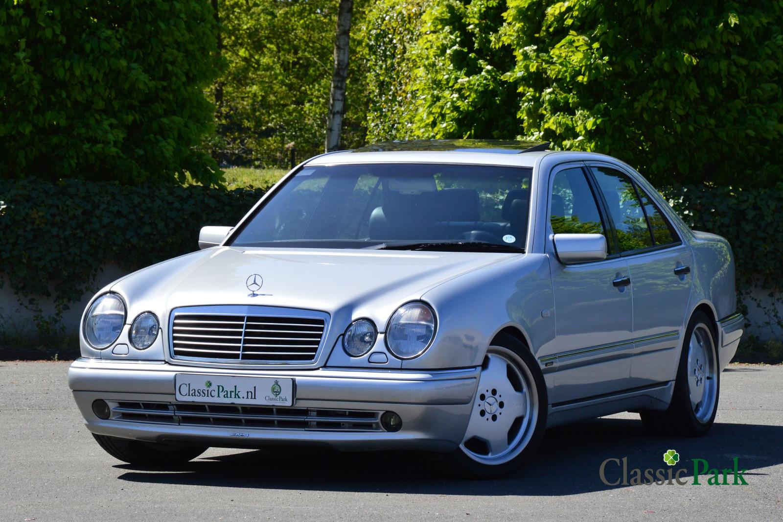 Mercedes-Benz E50 AMG