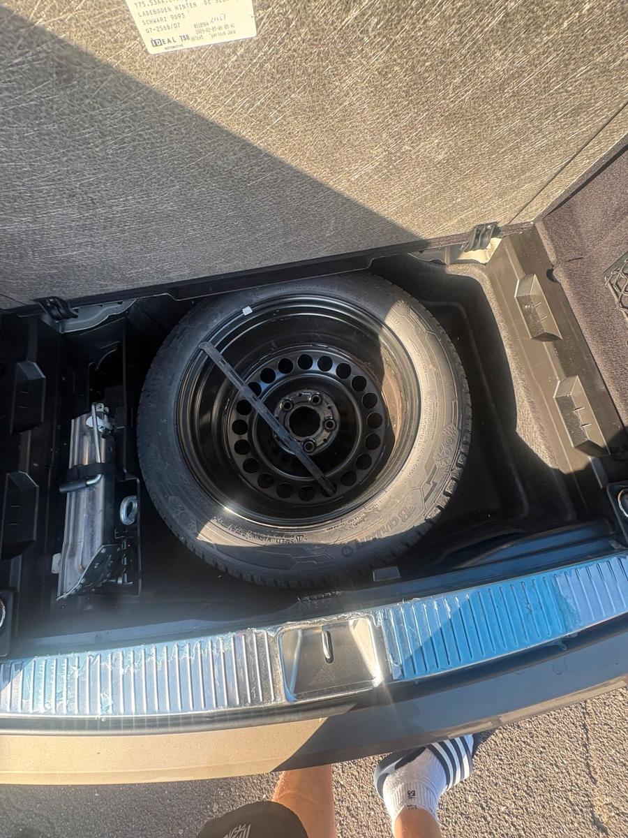 Mercedes-Benz C180 2009 — photo 13