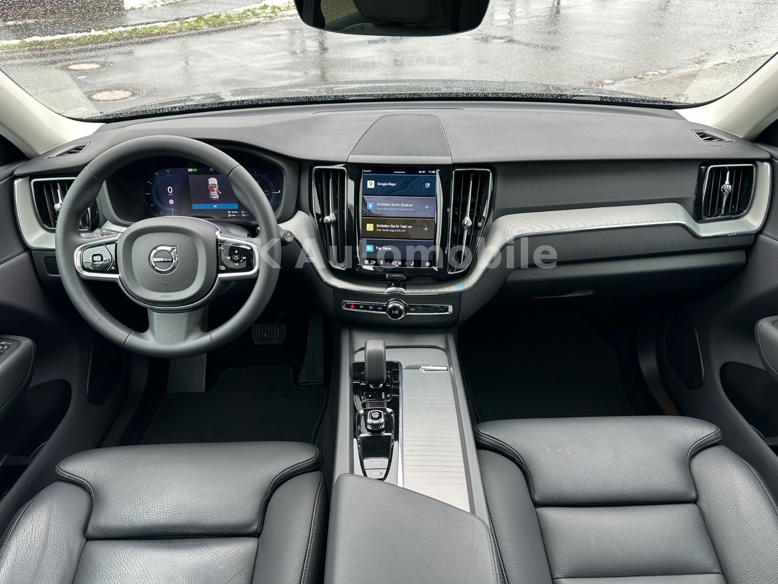 Fahrzeugabbildung Volvo XC60 T6 AWD Recharge Plus Dark/Pano/BLIS/AHK