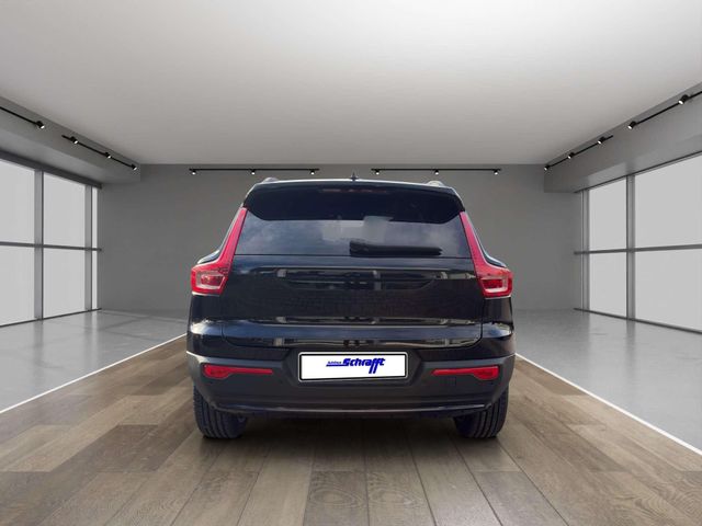Volvo XC40 B3 Ultra Black Edition