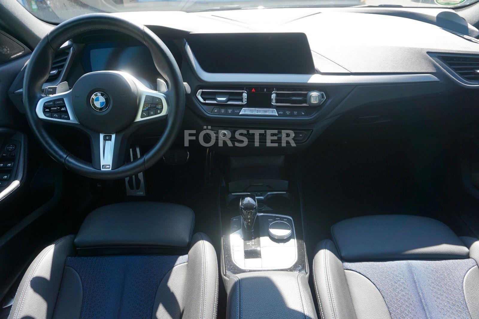 BMW M235