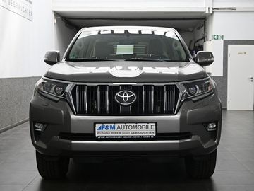 Toyota Land Cruiser - 4