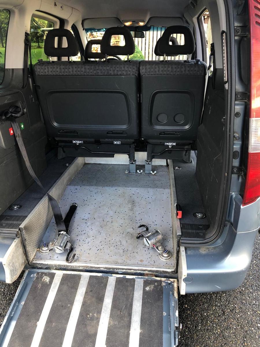 Mercedes-Benz Vaneo 2005 — photo 14