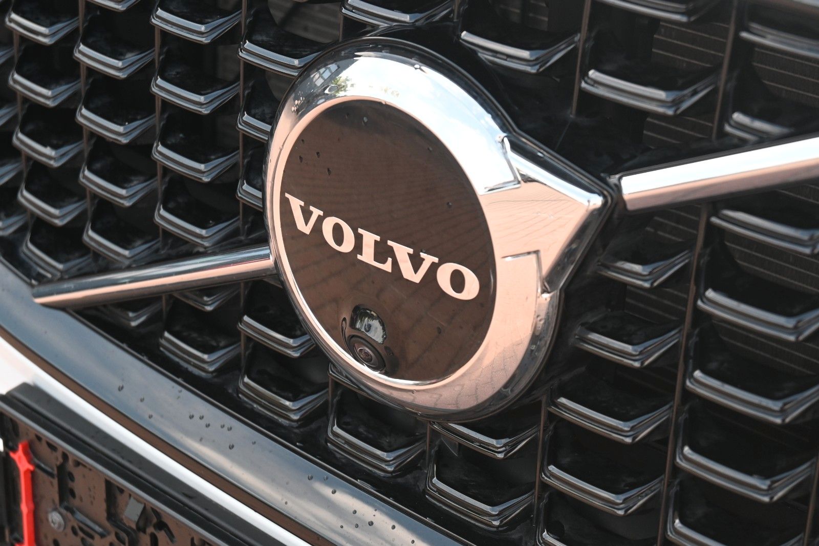 Fahrzeugabbildung Volvo XC60 B4 Plus Dark *360°*H/K*NAV*PANO*ACC*STDHZG*