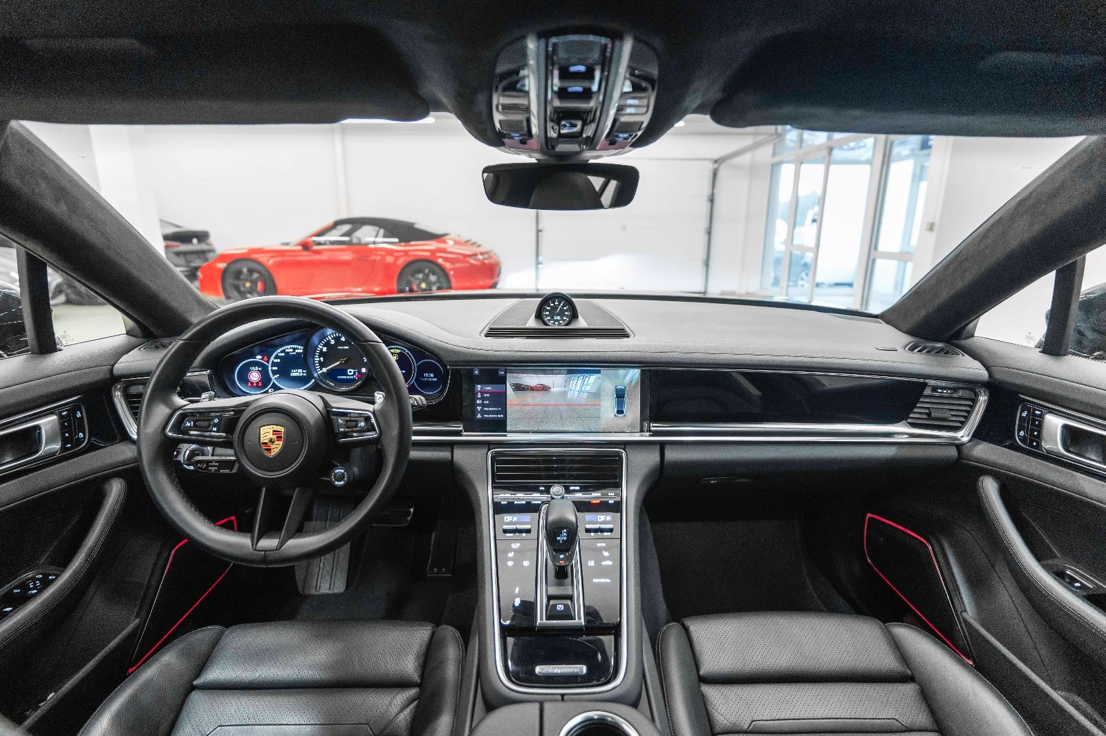 Fahrzeugabbildung Porsche Panamera Sport Turismo 4 E-Hybrid BOSE 360° LED