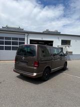 Volkswagen Multivan Highline 2.0 BiTDI 179 PS | 8-Sitzer  - : Sitzer 8