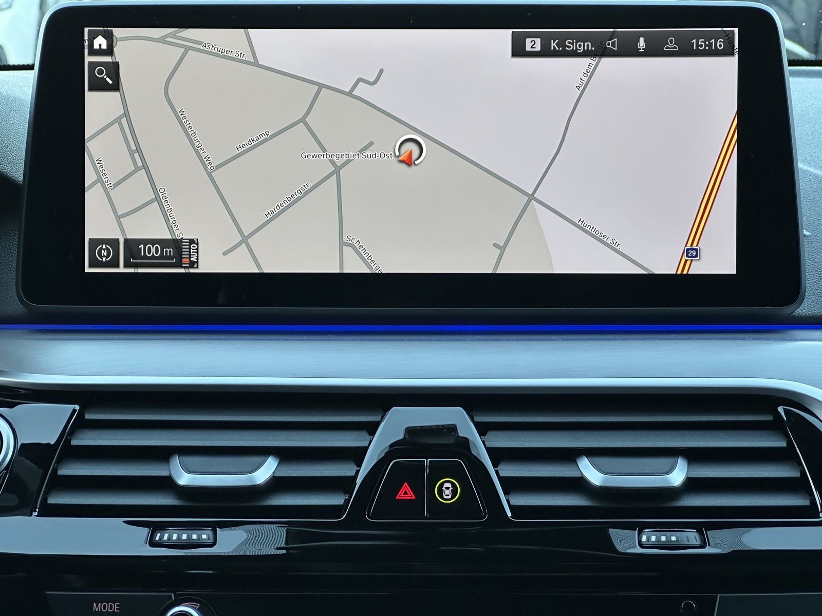 Fahrzeugabbildung BMW 520d Touring xDrive M-Sport NAV+LED+AHK+HEAD-UP