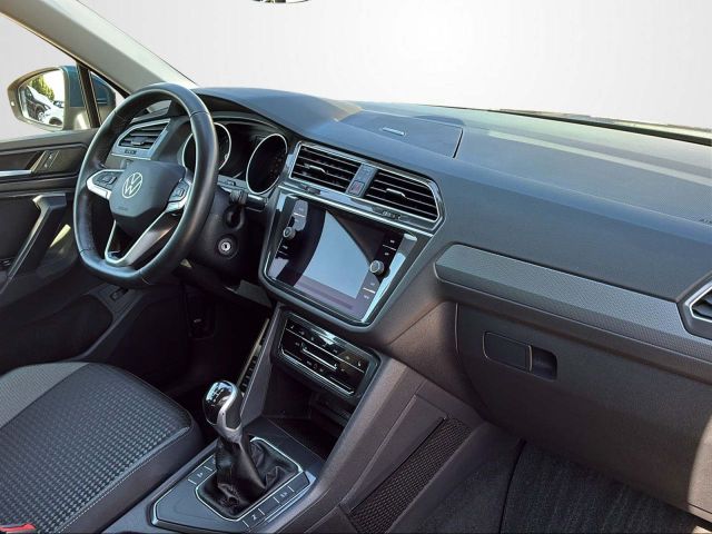 TIGUAN 1.5 TSI ACTIVE APP+AZV+MATRIX+NAVI