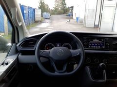 Fahrzeugabbildung Volkswagen T6.1 Transporter Pritsche Doka 2.0 TDI GJR AHK