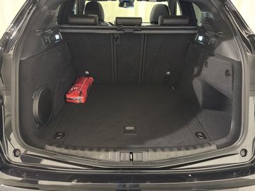 Alfa-Romeo Stelvio - 8