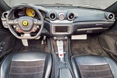 Fahrzeugabbildung Ferrari California T *4-Sitzer*Alcantara*Karbon*dt. Auto